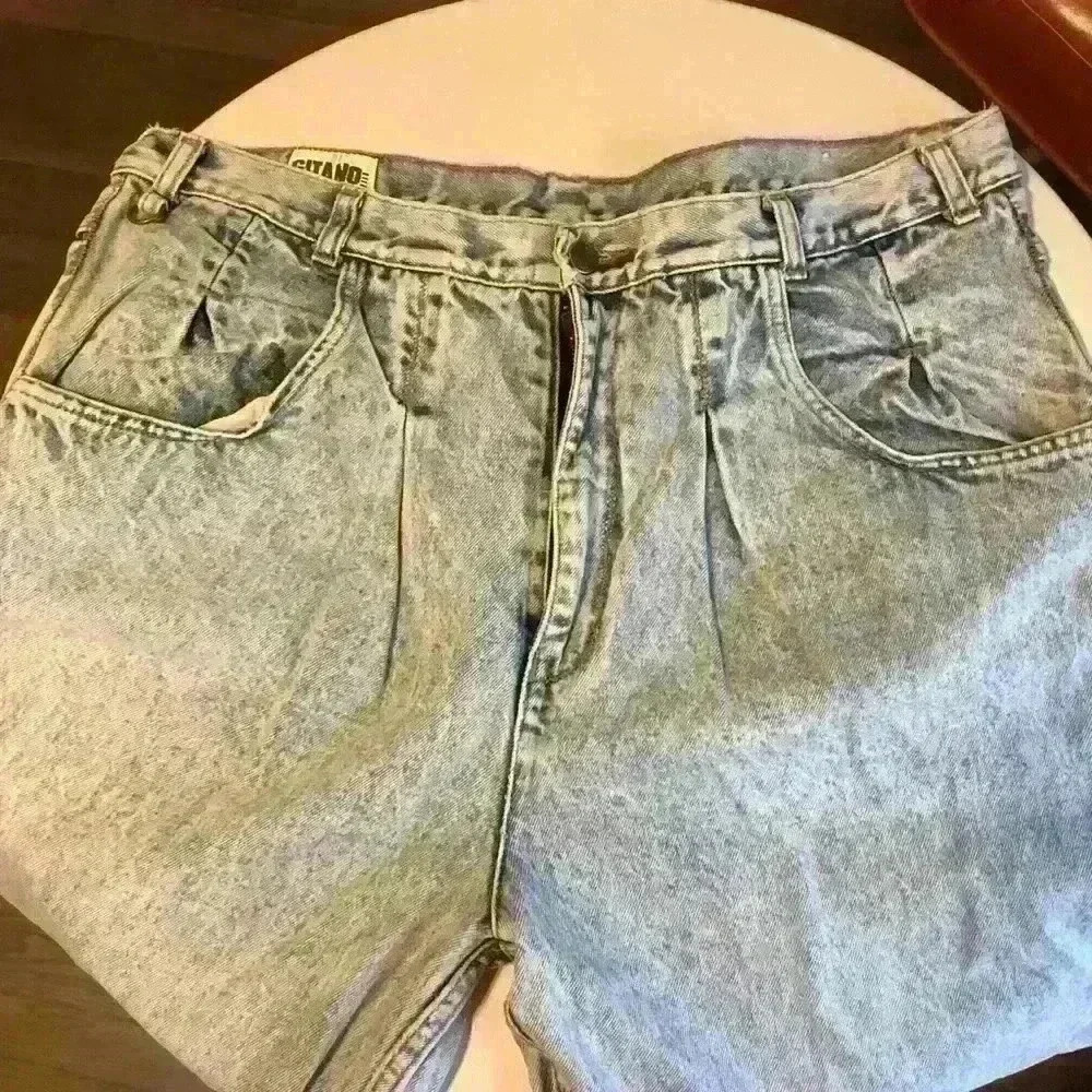 Vintage High Waist 80’s 90s Jeans with Rodeo themed patches - Picture 6 of 6